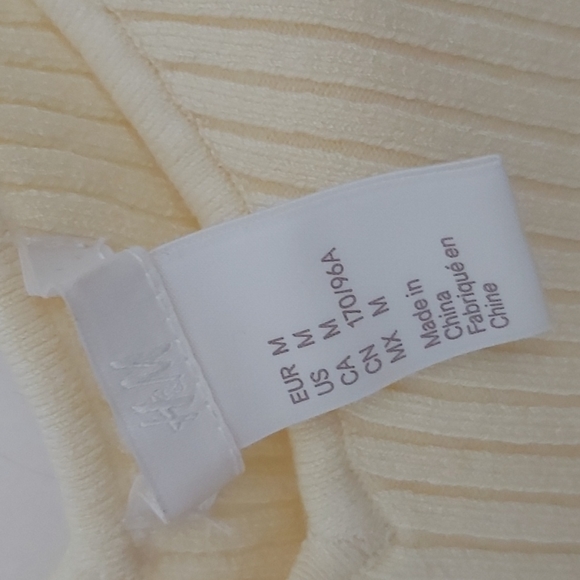 Sleeveless knit top - Picture 3 of 4